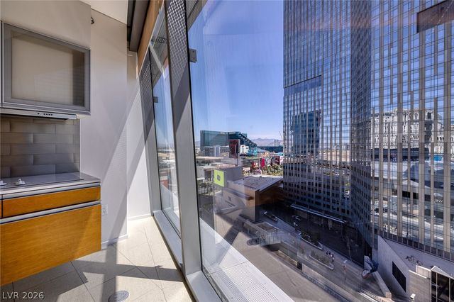 3722 Las Vegas Boulevard 1012, Las Vegas, NV 89158
