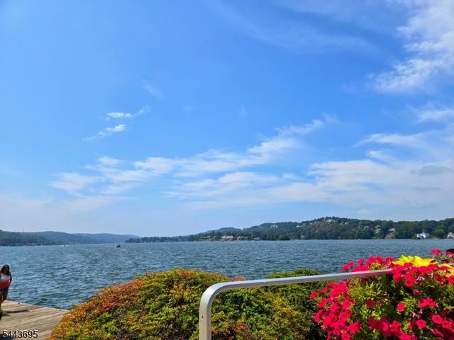 68 Glenside Trl, Sparta Twp., NJ 07871