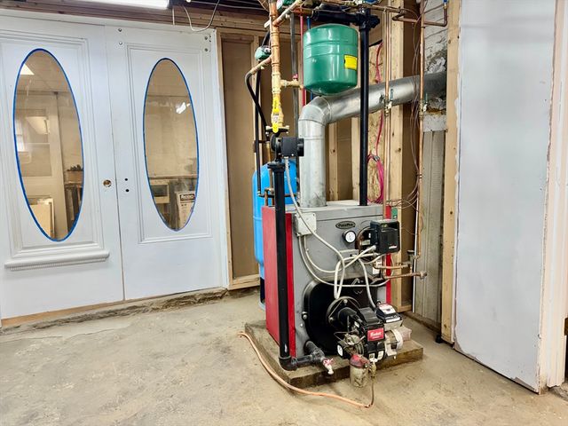 30 Broad Street, Fall River, MA 02724