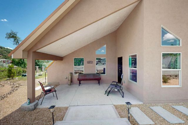 12001 HIGHWAY 14, Cedar Crest, NM 87008