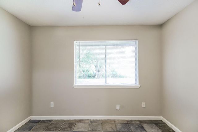 4427 Ravine Drive, Friendswood, TX 77546