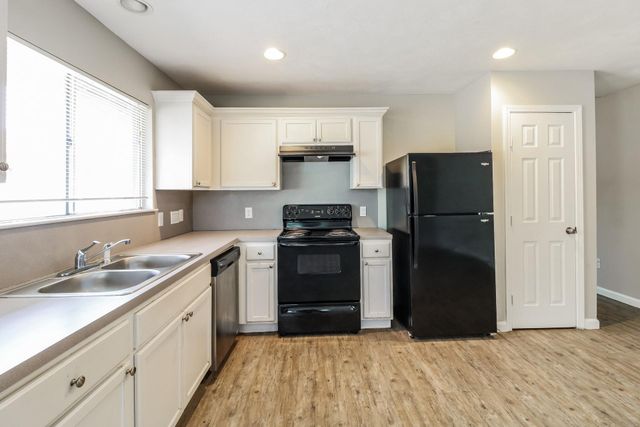 4427 Ravine Drive, Friendswood, TX 77546