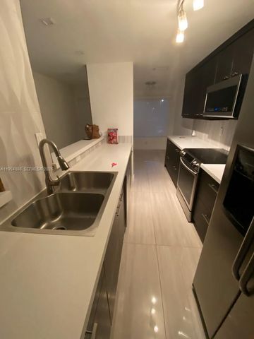 8243 NW 8th Ct 1, Plantation, FL 33324