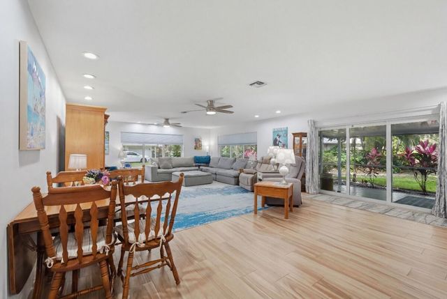 904 W Cypress Lane V-46, Pompano Beach, FL 33069