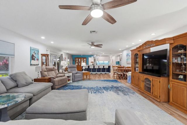 904 W Cypress Lane V-46, Pompano Beach, FL 33069