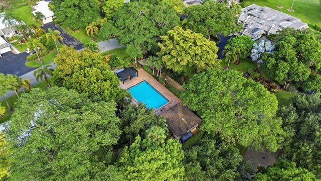 904 W Cypress Lane V-46, Pompano Beach, FL 33069