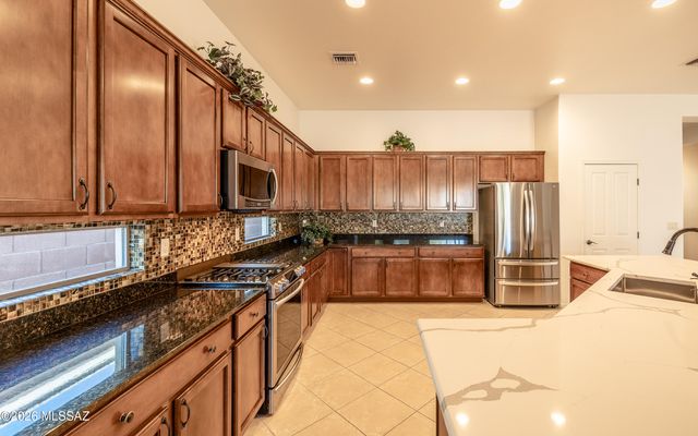 12761 N Gentle Rain Drive, Marana, AZ 85658