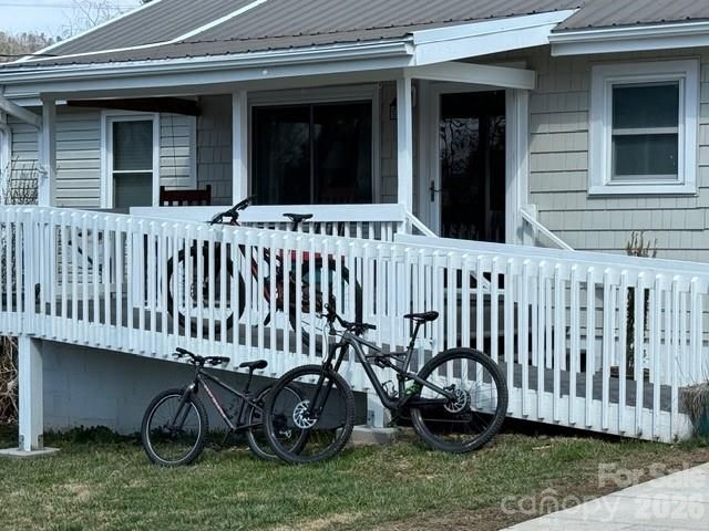 55 Pressley Avenue, Brevard, NC 28712