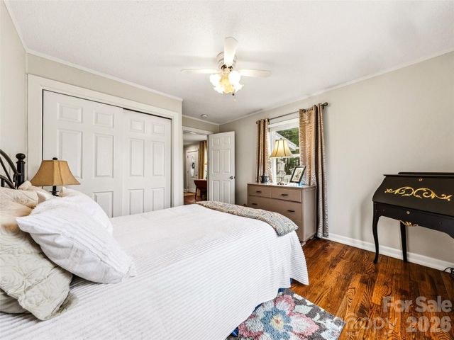 55 Pressley Avenue, Brevard, NC 28712
