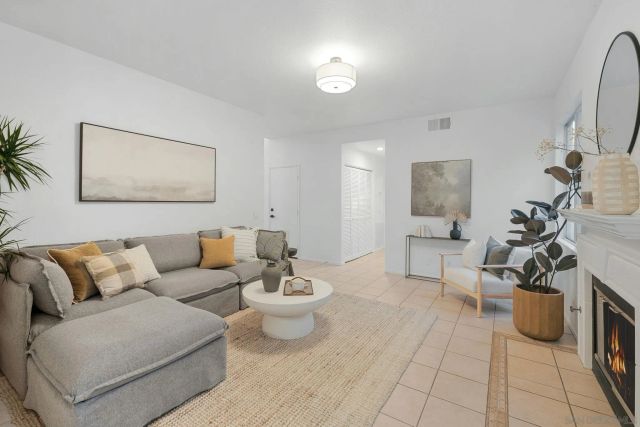 4560 Avenida Privado, Oceanside, CA 92057