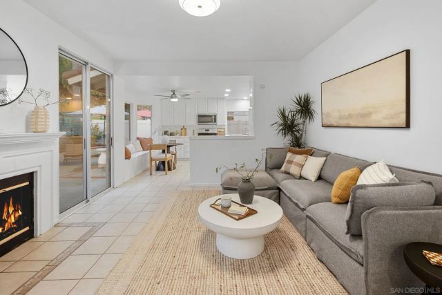 4560 Avenida Privado, Oceanside, CA 92057