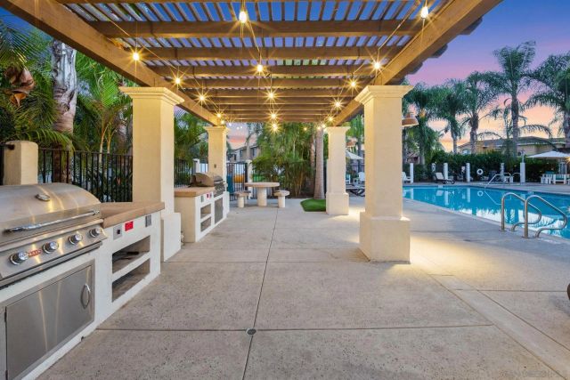 4560 Avenida Privado, Oceanside, CA 92057