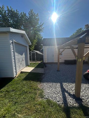 106 W Ben Street, New Carlisle, IN 46552