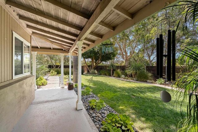 808 Palaro Drive, Encinitas, CA 92024