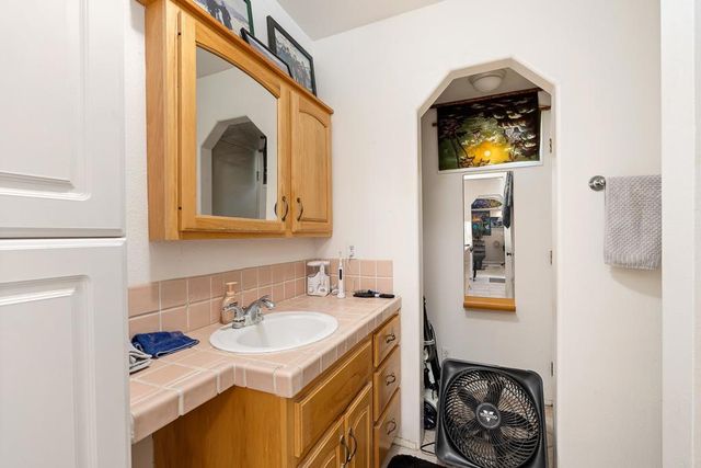 808 Palaro Drive, Encinitas, CA 92024