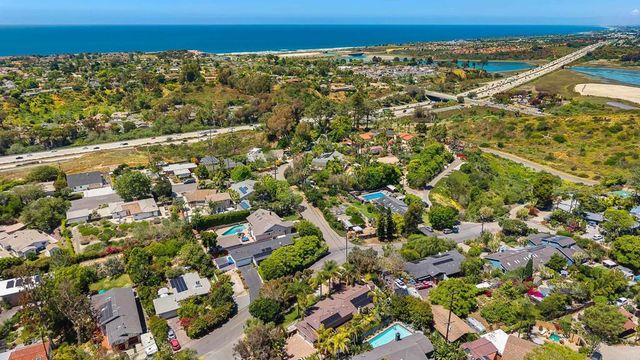 808 Palaro Drive, Encinitas, CA 92024
