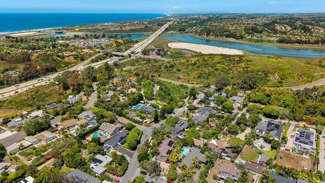 808 Palaro Drive, Encinitas, CA 92024