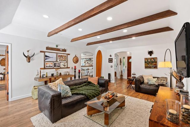 808 Palaro Drive, Encinitas, CA 92024