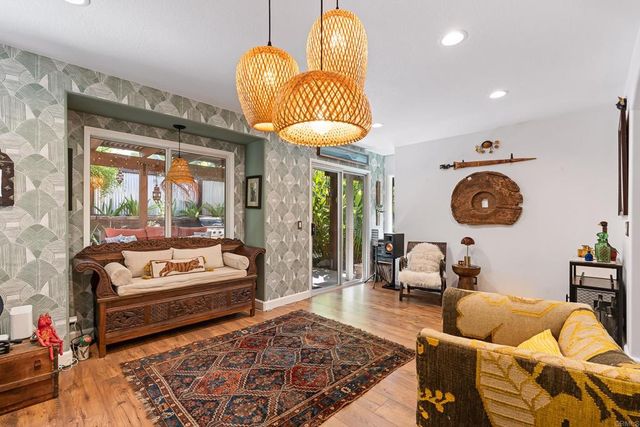 808 Palaro Drive, Encinitas, CA 92024