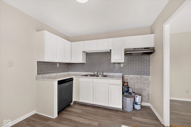 1720 Alice Jeanne Court, Indianapolis, IN 46219