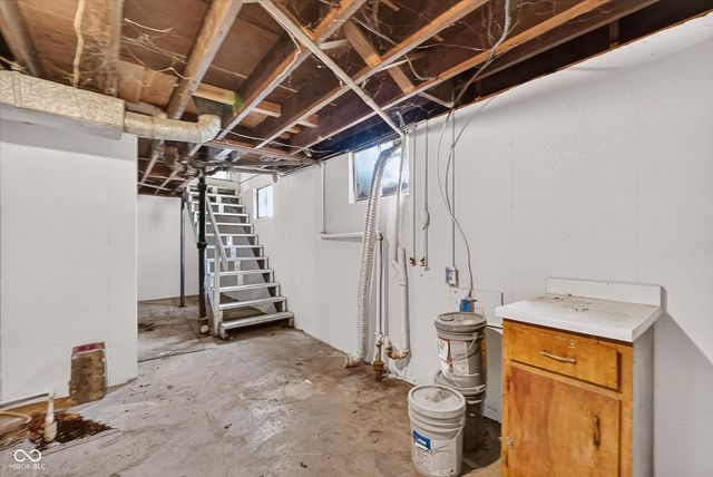 1720 Alice Jeanne Court, Indianapolis, IN 46219
