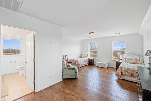 660 Pendergraft Road, Noel, MO 64854