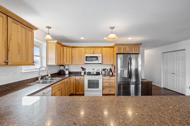 660 Pendergraft Road, Noel, MO 64854