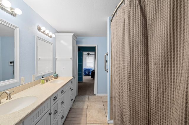 660 Pendergraft Road, Noel, MO 64854