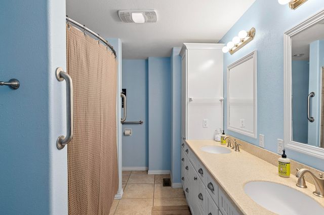 660 Pendergraft Road, Noel, MO 64854