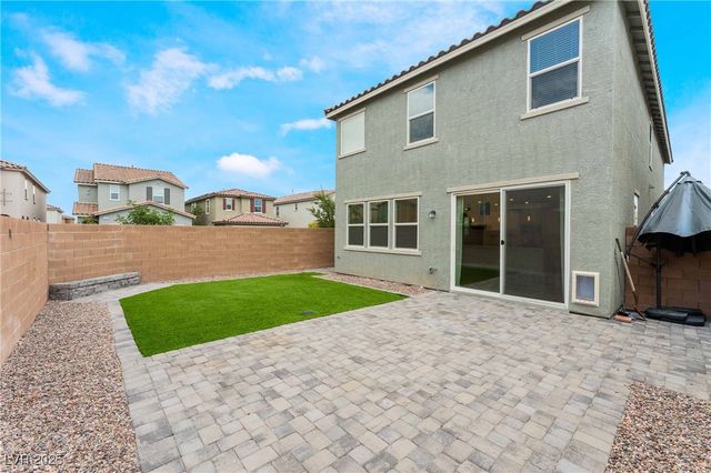 10613 Adobe Ranch Street, Las Vegas, NV 89141