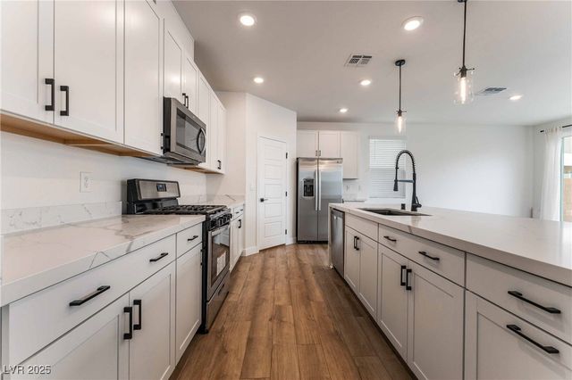 10613 Adobe Ranch Street, Las Vegas, NV 89141