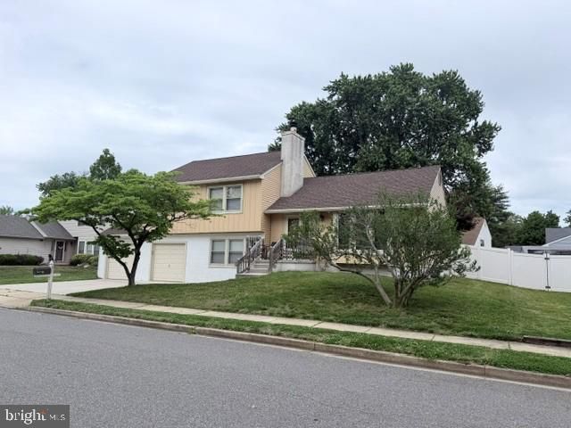 31 GARDENIA DR, Mount Laurel, NJ 08054
