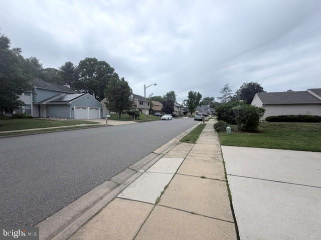 31 GARDENIA DR, Mount Laurel, NJ 08054