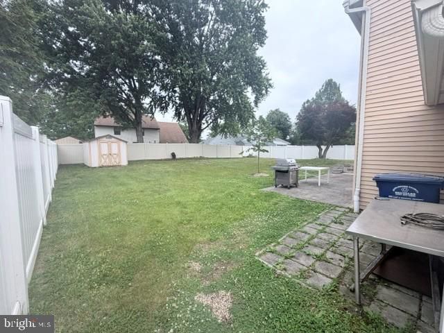 31 GARDENIA DR, Mount Laurel, NJ 08054