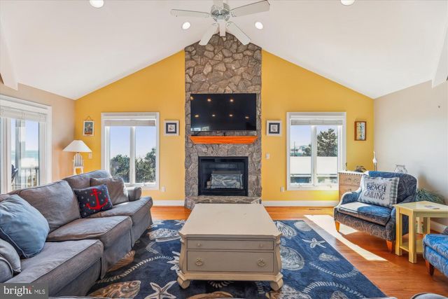 54 S ATLANTIC AVE, Bethany Beach, DE 19930