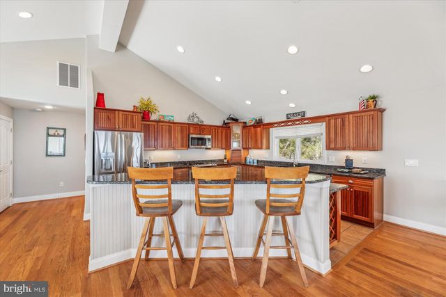 54 S ATLANTIC AVE, Bethany Beach, DE 19930