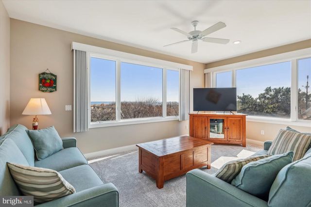 54 S ATLANTIC AVE, Bethany Beach, DE 19930