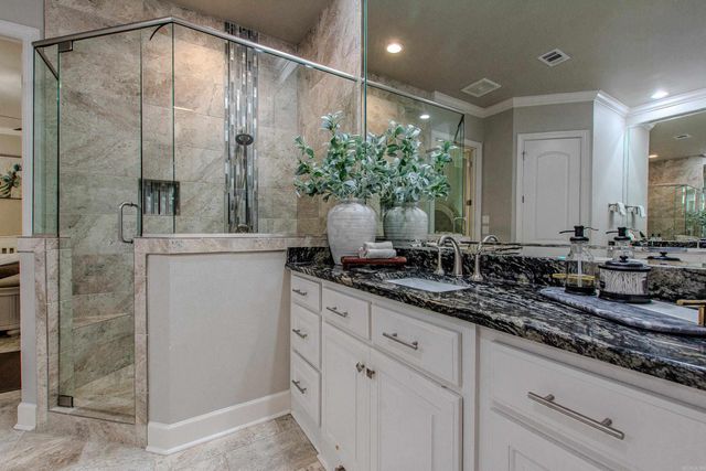 9800 Oak Heights Drive, Sherwood, AR 72120