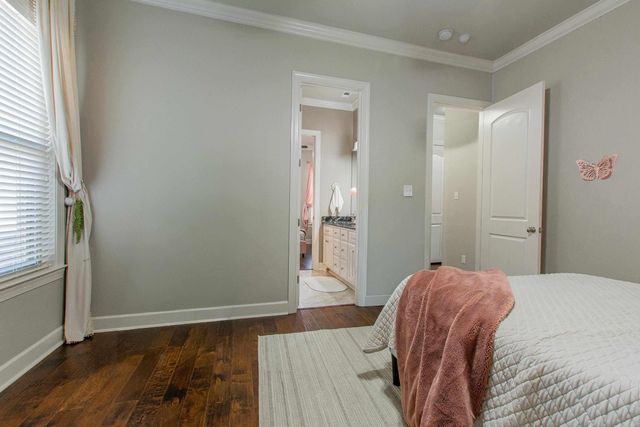 9800 Oak Heights Drive, Sherwood, AR 72120