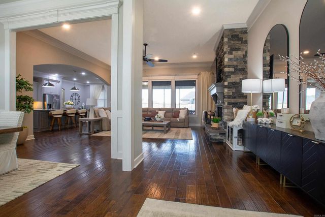 9800 Oak Heights Drive, Sherwood, AR 72120