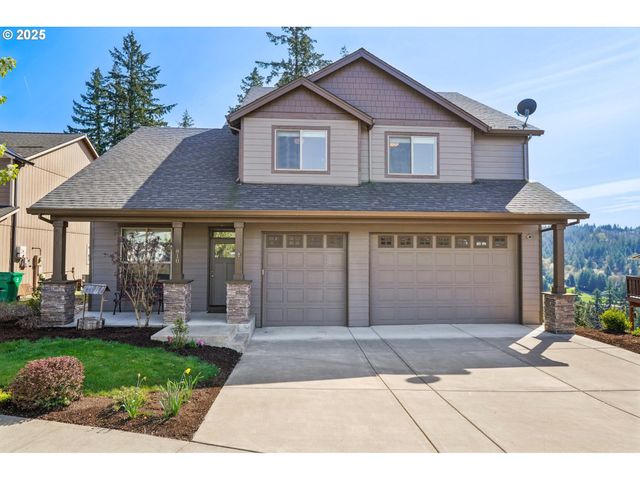810 Se DARROW Rd, Estacada, OR 97023