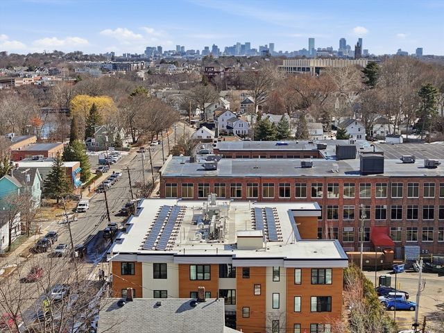 68 Los Angeles PH5, Newton, MA 02458