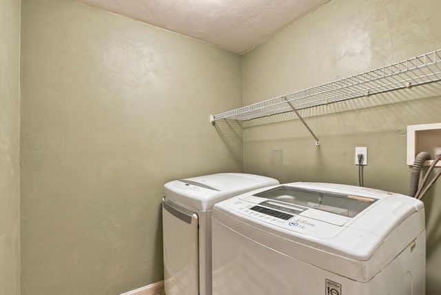21 Lyons Rd, Dudley, MA 01571