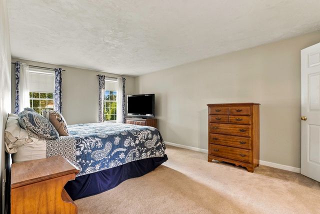 21 Lyons Rd, Dudley, MA 01571