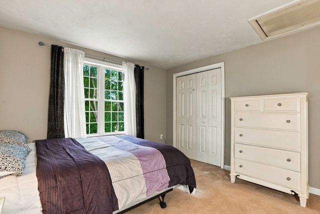 21 Lyons Rd, Dudley, MA 01571