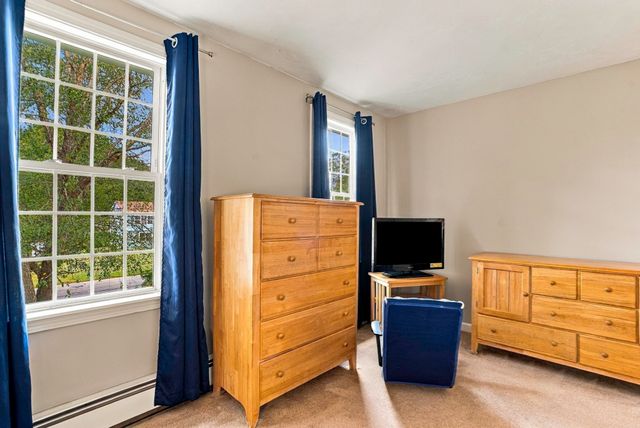 21 Lyons Rd, Dudley, MA 01571