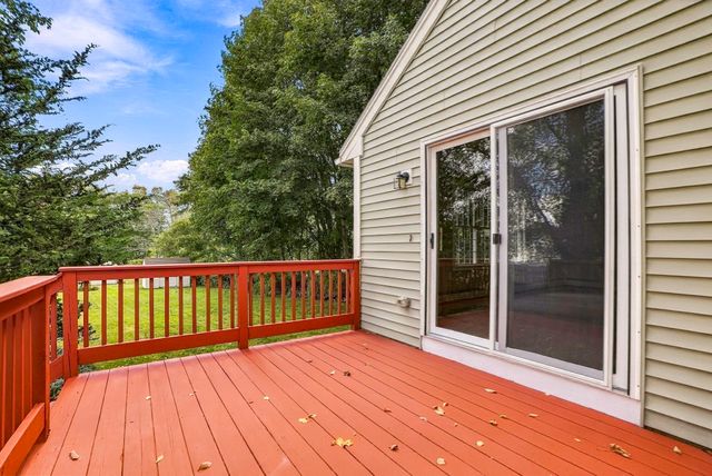 21 Lyons Rd, Dudley, MA 01571