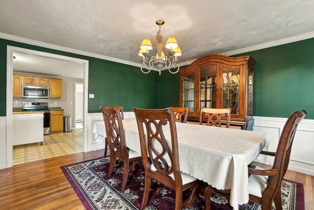 21 Lyons Rd, Dudley, MA 01571