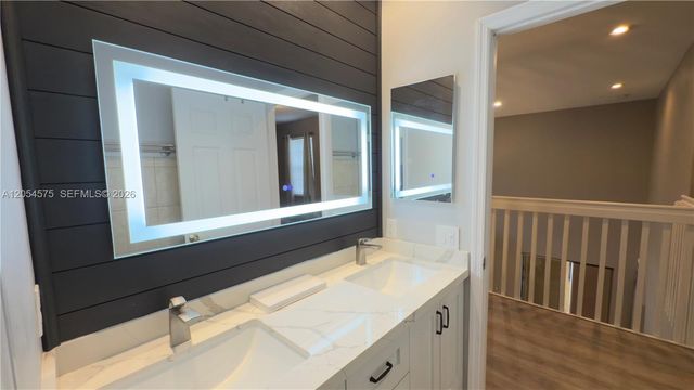 1247 NW 165th Ave, Pembroke Pines, FL 33028