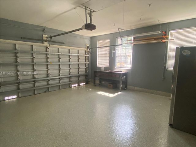 1247 NW 165th Ave, Pembroke Pines, FL 33028
